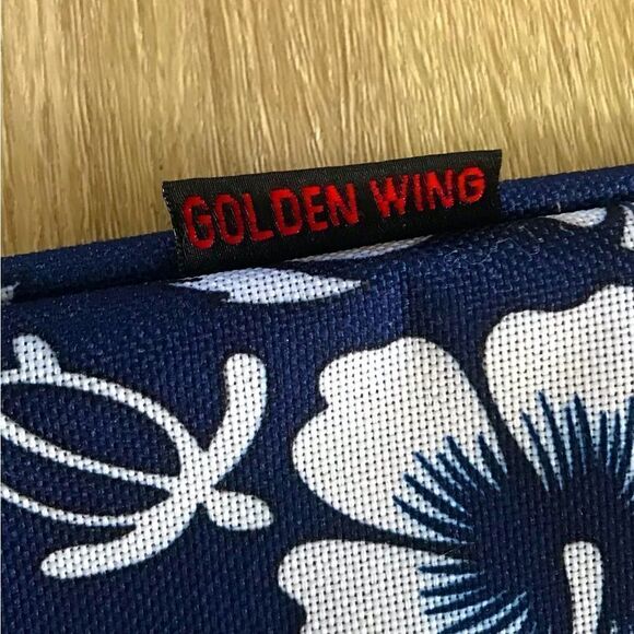 NWT … GOLDEN WING “SUPER” Large Tote - Picture 3 of 6